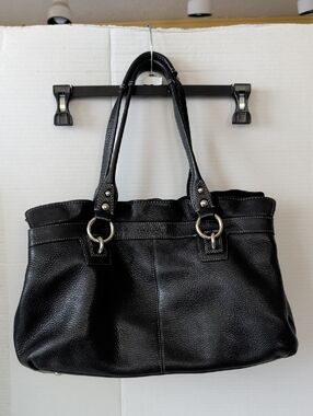 Coach Black Leather Shoulder Bag Silver Hardware Big Roomy Lots Of Pockets